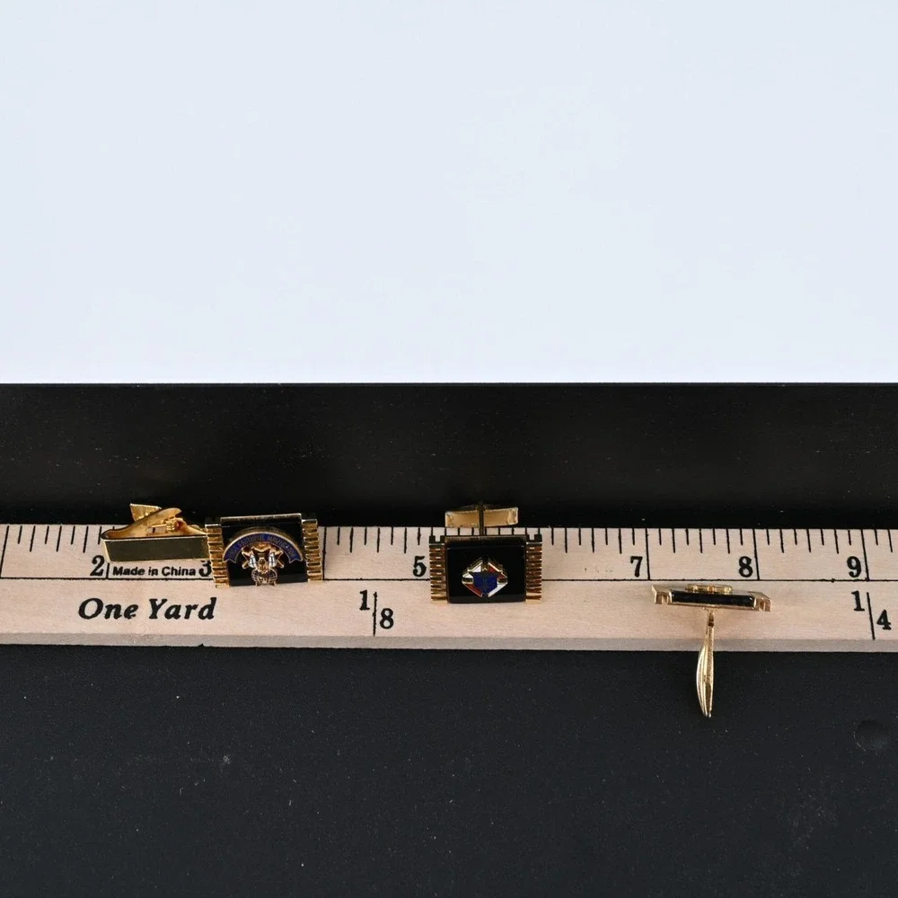 Vintage Knights of Columbus Past Faithful Navigator Cufflinks Tie Bar Set Gold